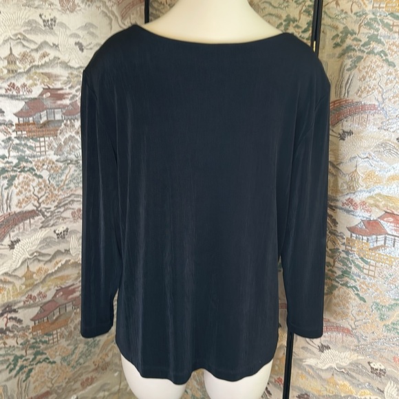 CHICOS TRAVELERS BLACK DOUBLE V-NECK TEA TOP SZ 3 - Picture 4 of 12
